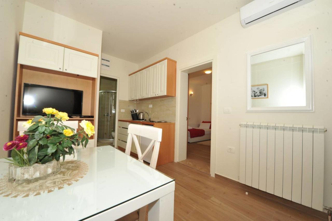 Apartments Olive 코토르 외부 사진